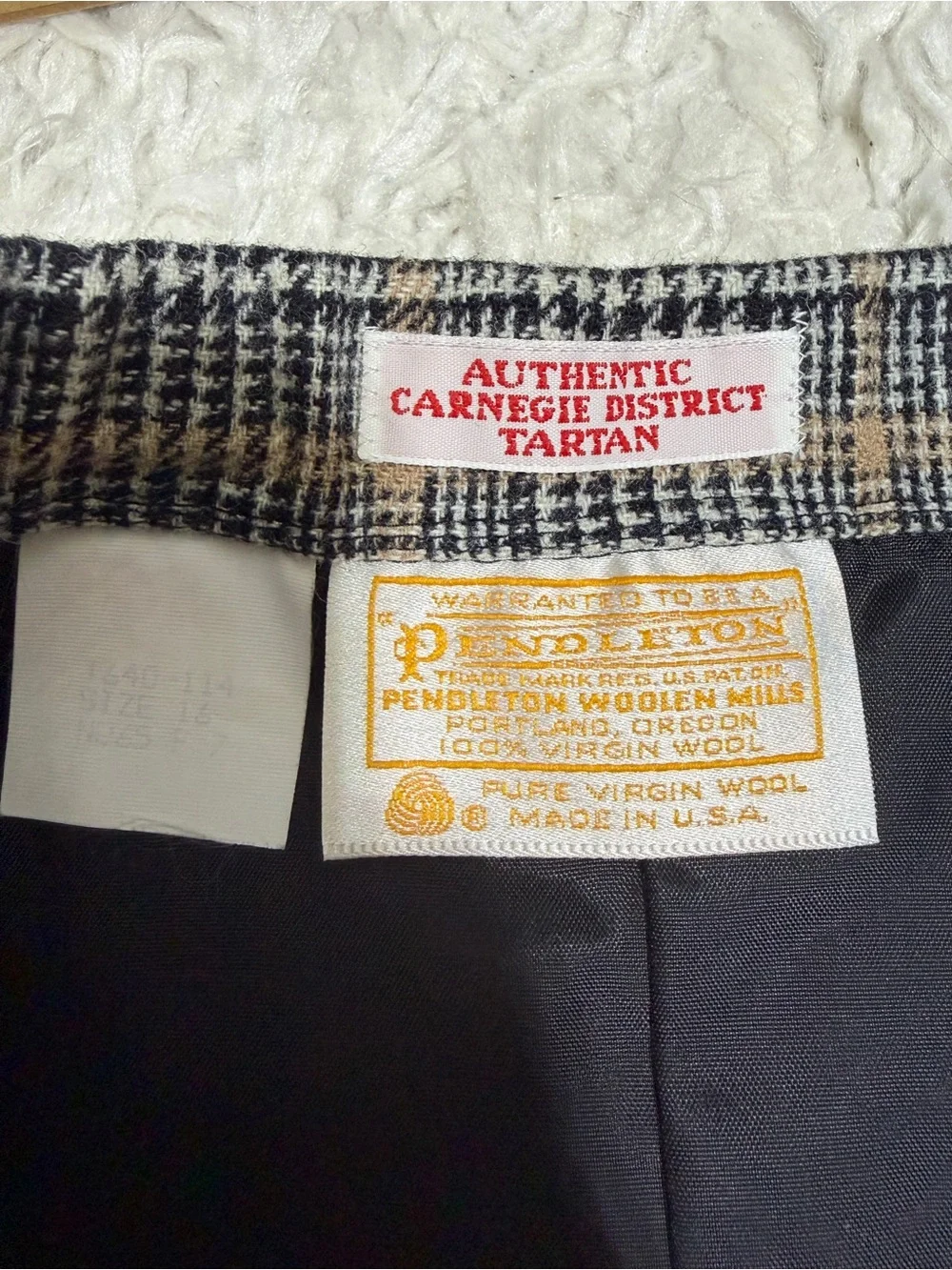 Vintage Pendleton 100% virgin wool skirt suit set plaid tartan black tan size 10